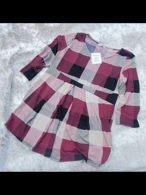 LaClef Maternity Plaid Top in Burgundy and Black